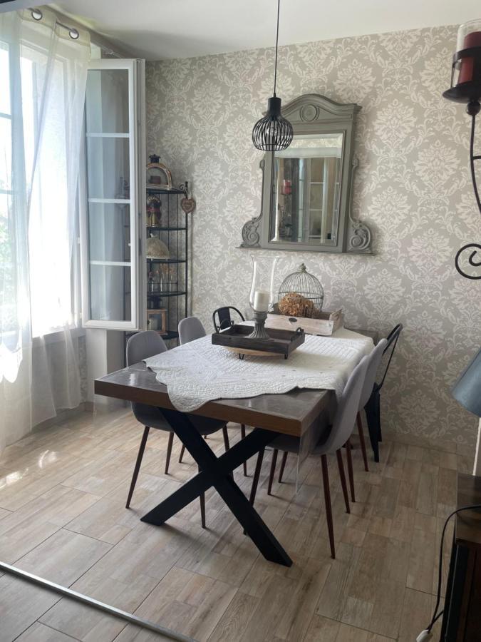 Appartement Avec Jardin En Ville LʼIsle-sur-la-Sorgue Exterior foto